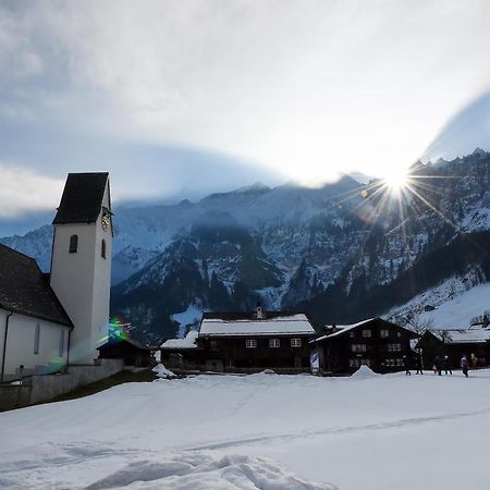 Hotel Bergfuehrer Elm Bagian luar foto